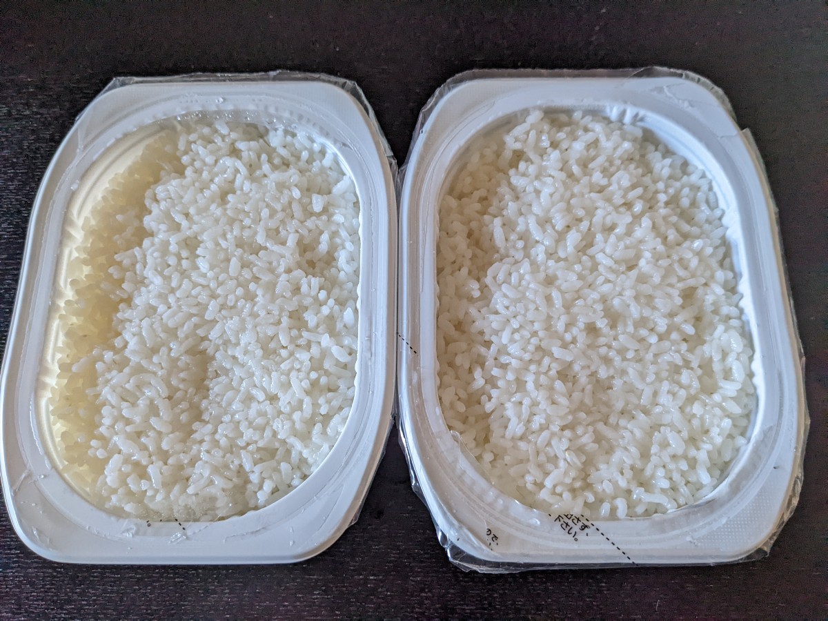 自衛隊戦闘糧食Ⅱ型「さんまピリカラ煮」の白飯開封