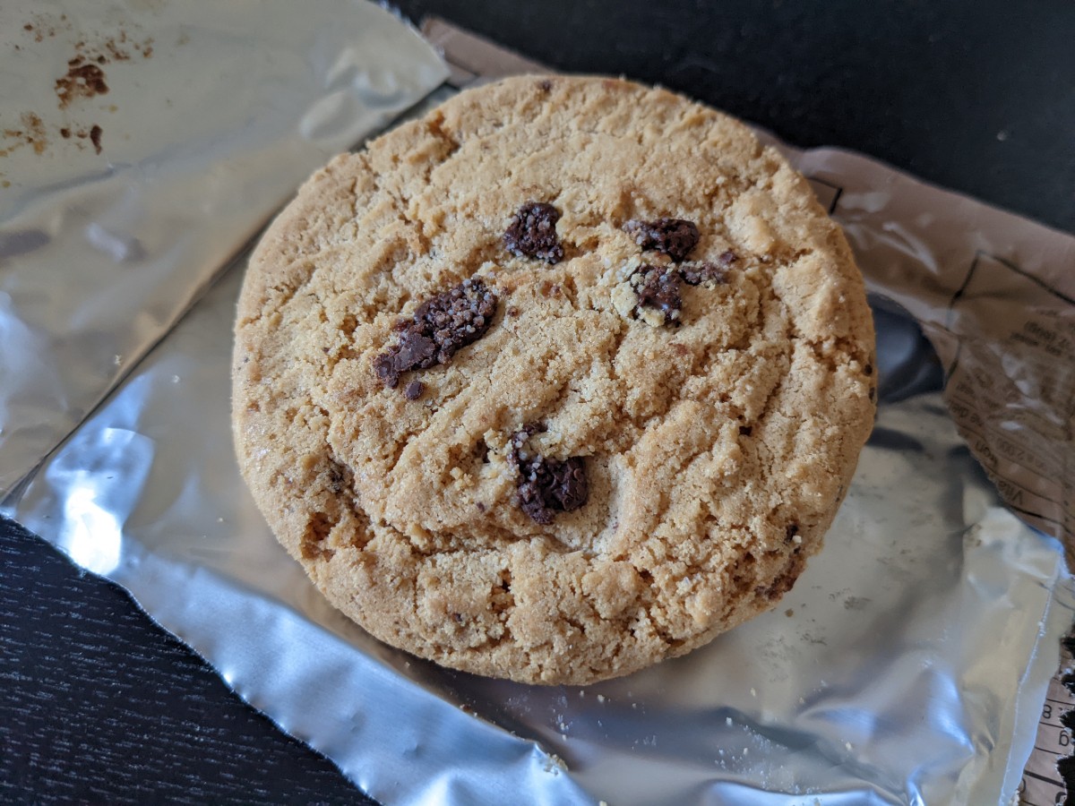 2017年製米軍MREメニューNo.19のチョコチップクッキー中身
