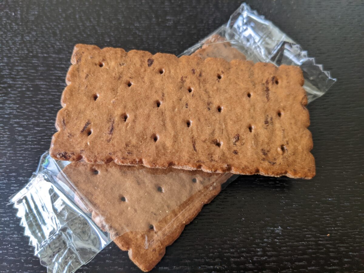 フランス軍レーションのビスケットチョコレート味